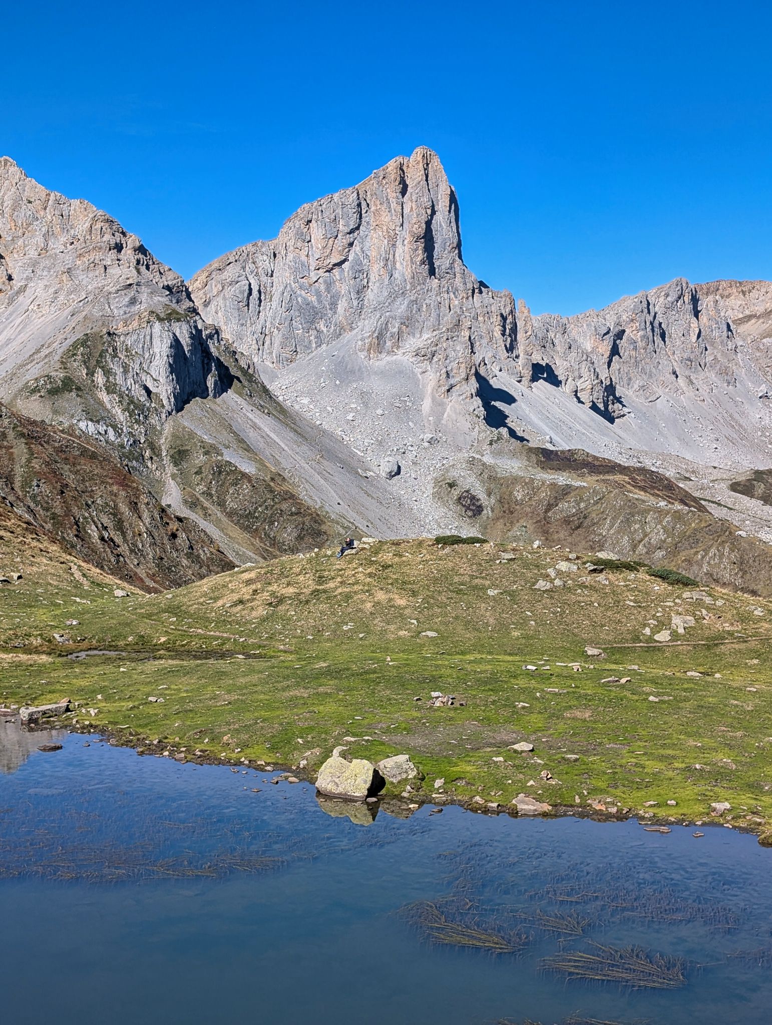 PXL 20251006 104947771