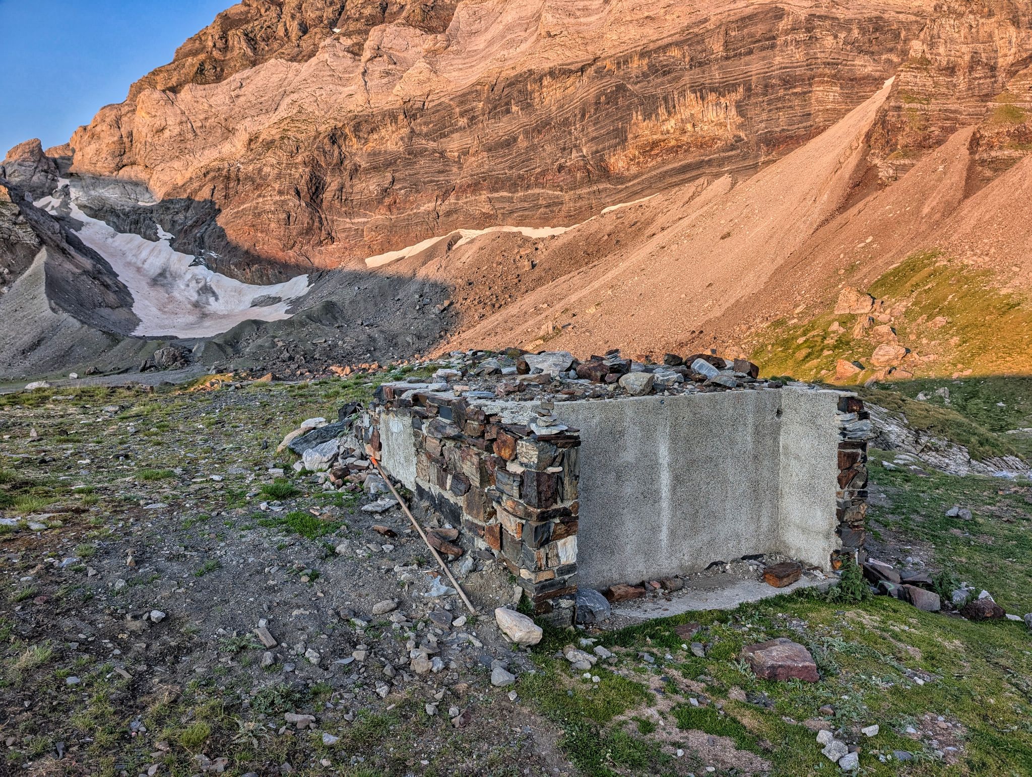 PXL 20250803 051657128