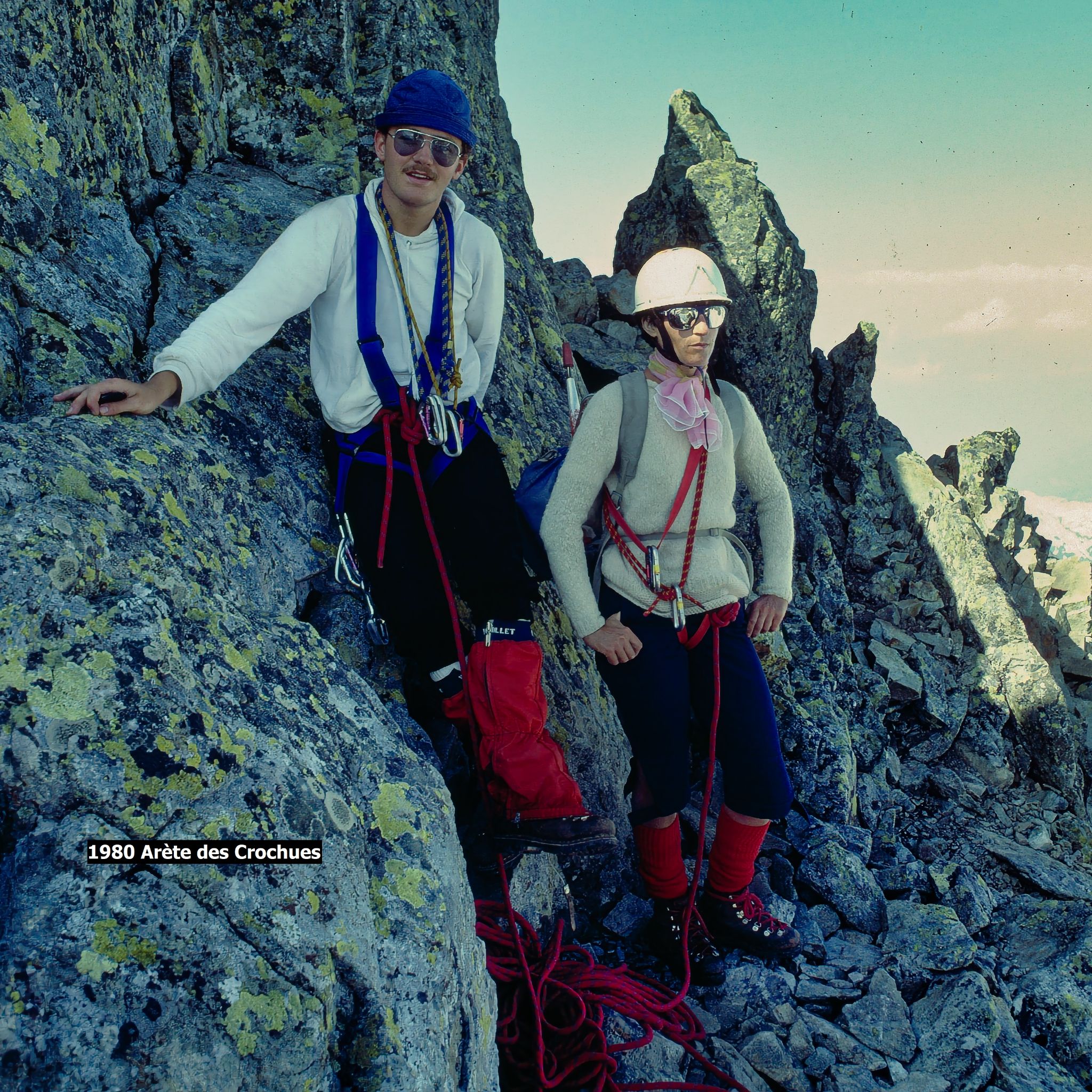 Arete crochues 8 1980
