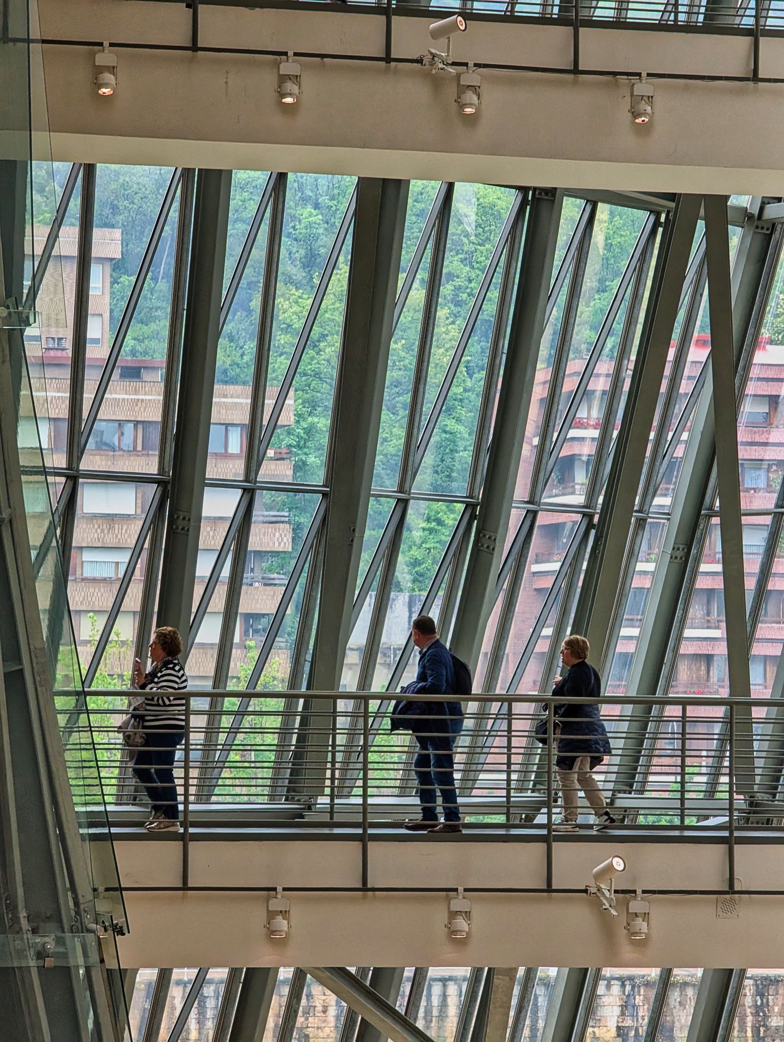 PXL 20250509 093343375