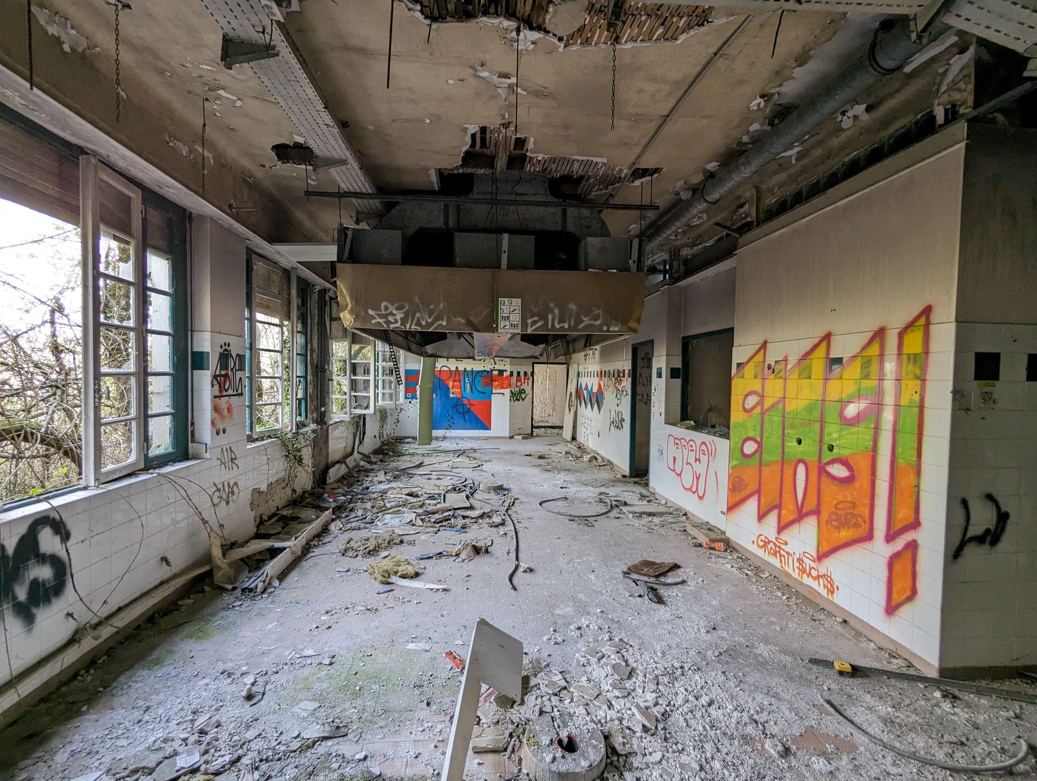 PXL 20240316 124936663