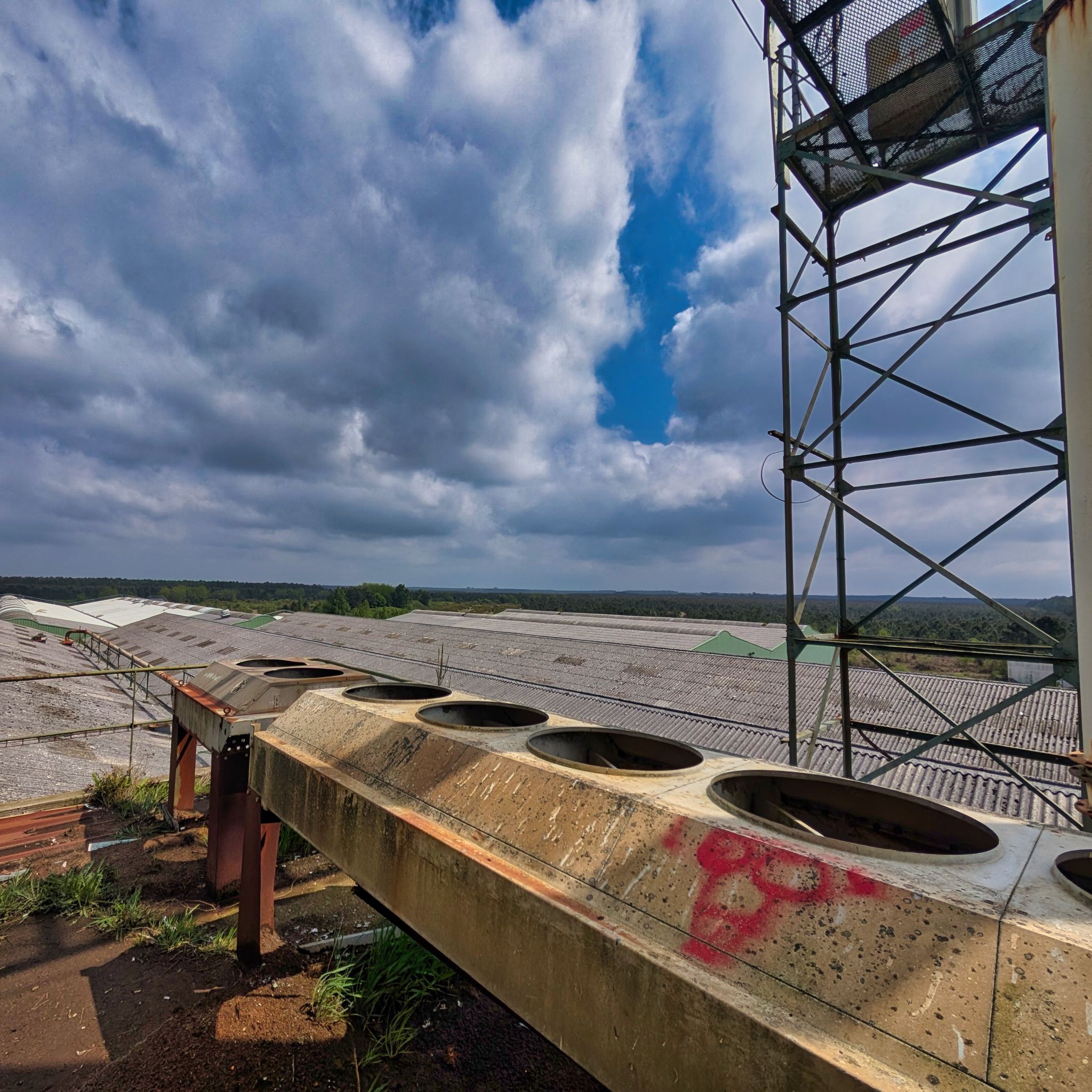 PXL 20250427 105724871