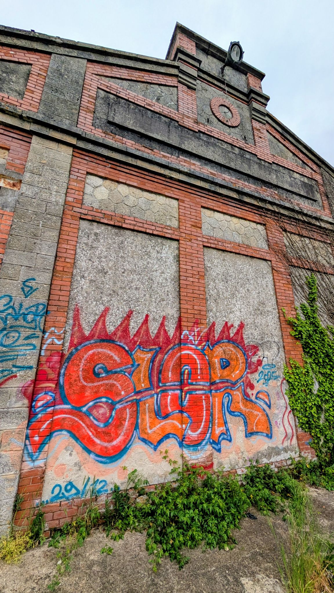 PXL 20260425 120124397~2