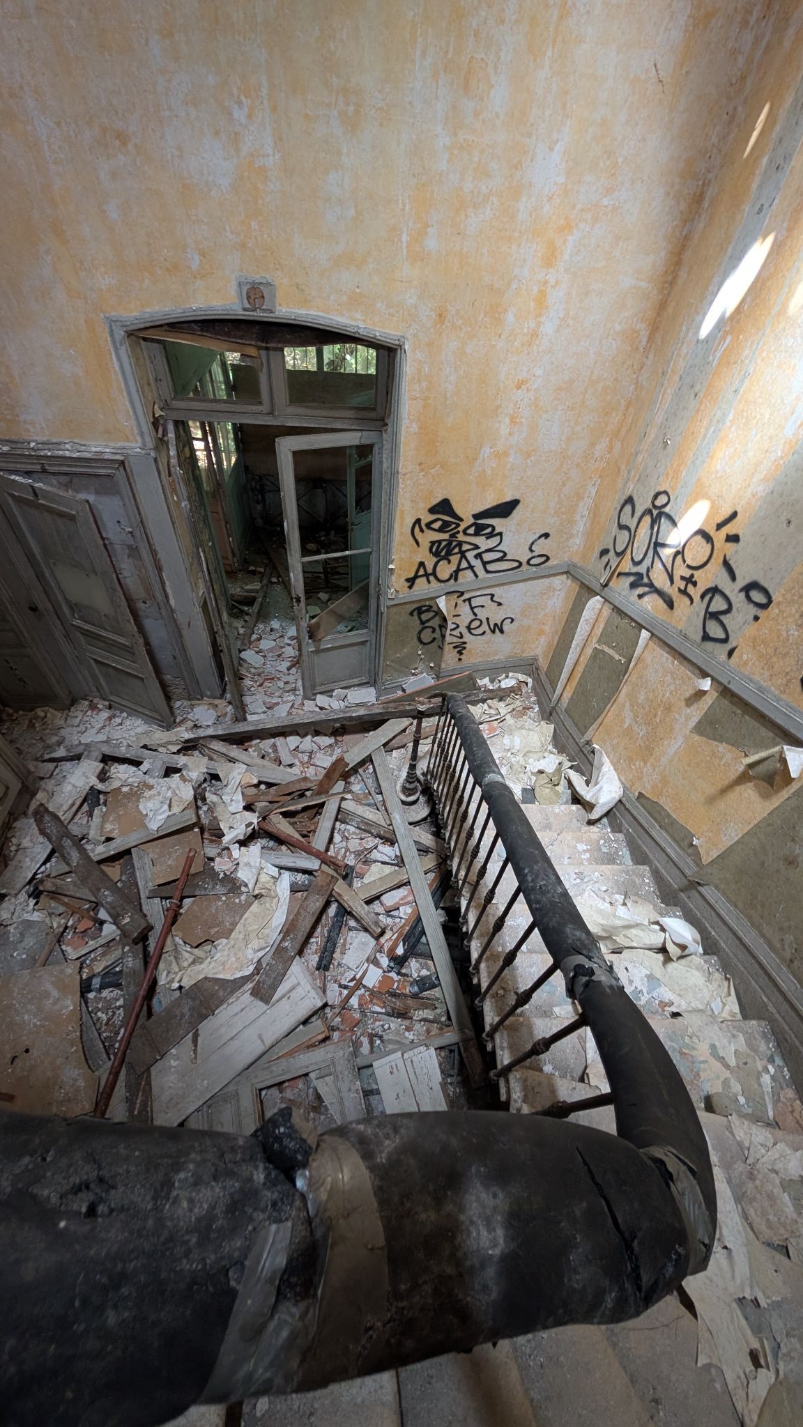 PXL 20260427 124138218